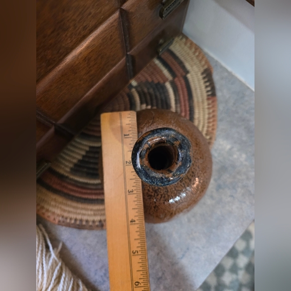 Studio Pottery Vase - Picture 5 of 5